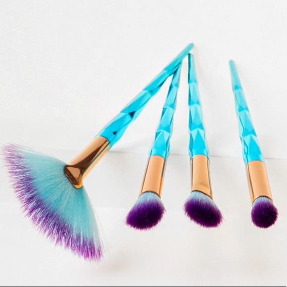 4 pc metallic make up brush set - Picture 2 of 3